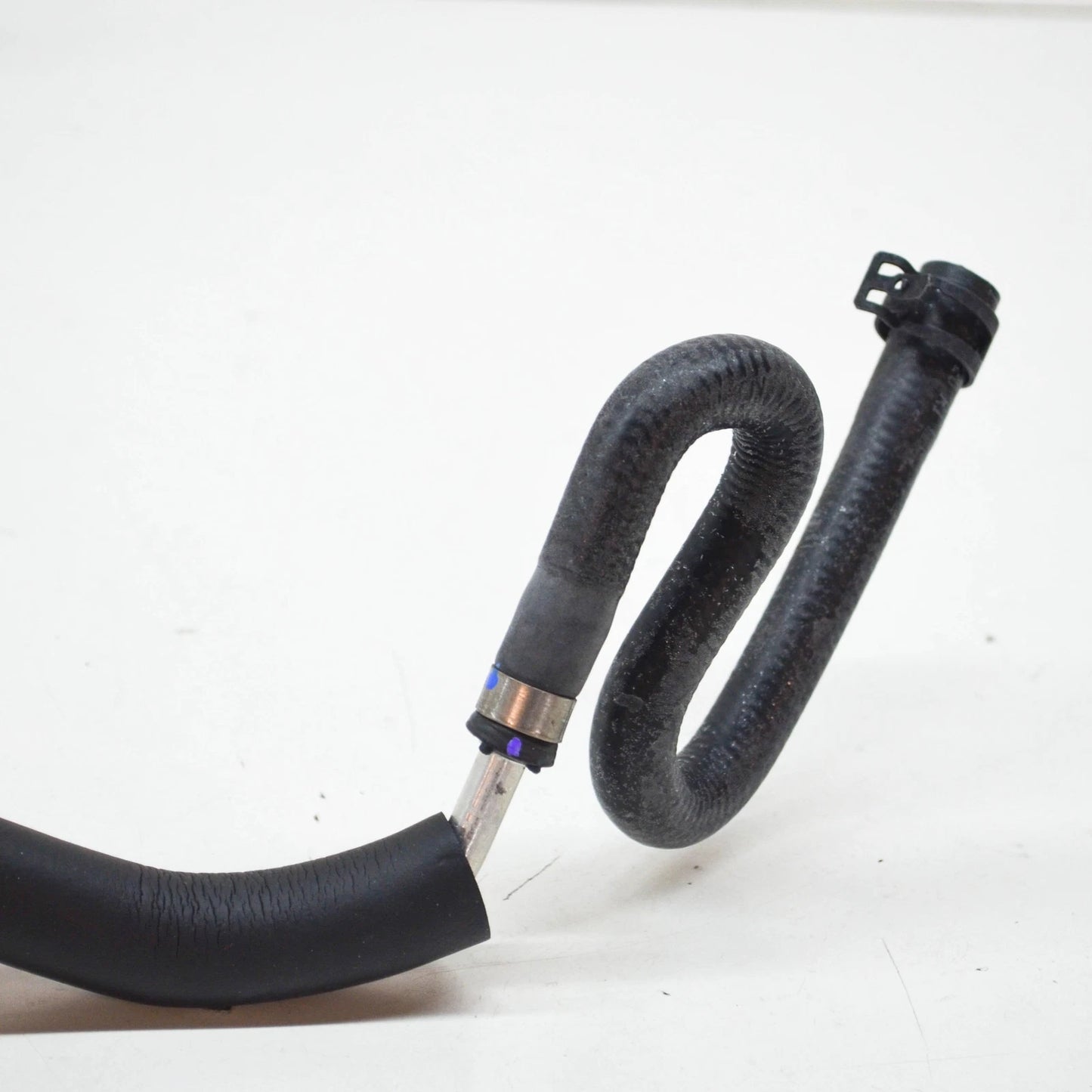 NEW MB GL X166 INTERMEDIATE PIECE TO WINDSHIELD TANK HOSE A1668305096 ORIGINAL