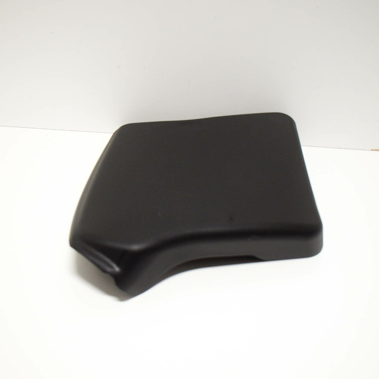 NEW AUDI Q5 8R REAR LEFT TAIL LIGHT COVER CAP 8R0945425A ORIGINAL