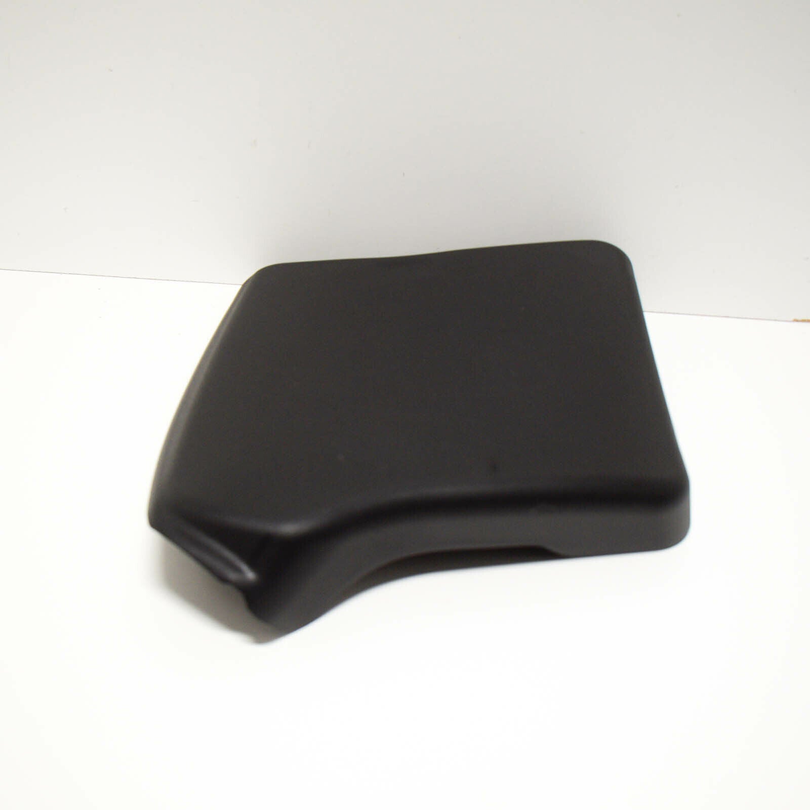 NEW AUDI Q5 8R REAR LEFT TAIL LIGHT COVER CAP 8R0945425A ORIGINAL