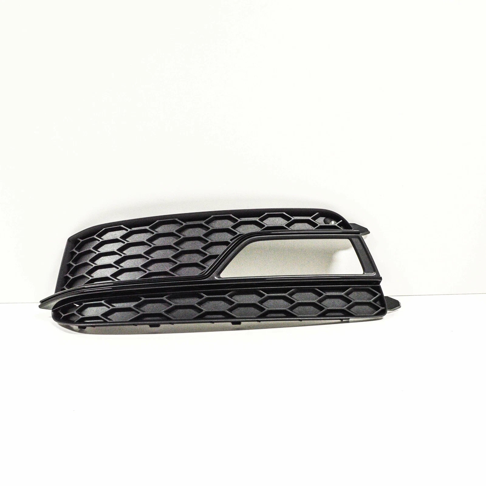 NEW AUDI A5 8T LEFT FOG LIGHT GRILLE 8T0807681K01C 2014