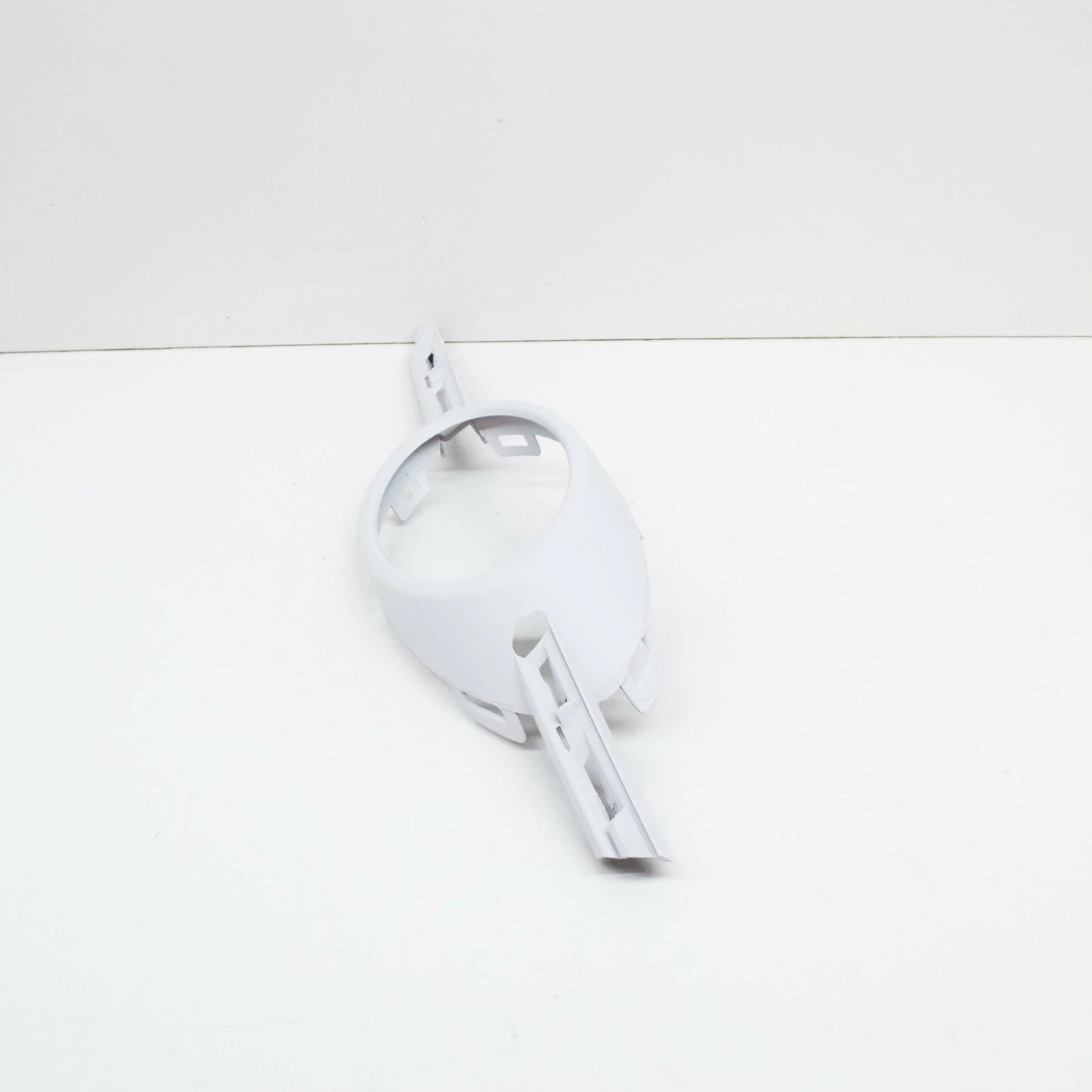 NEW VW CC R-LINE FRONT RIGHT OUTER FOG LIGHT TRIM RING 3C8853212AGRU