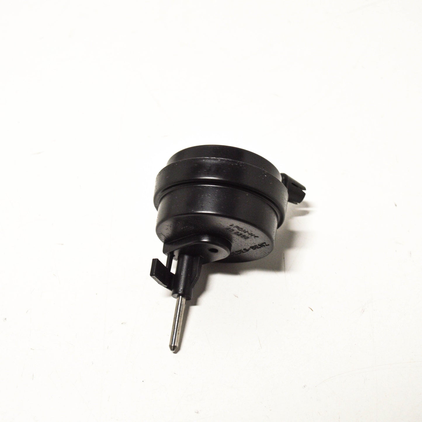 NEW MERCEDES-BENZ SL R230 FUEL TANK CAP LOCK A2308000275 ORIGINAL