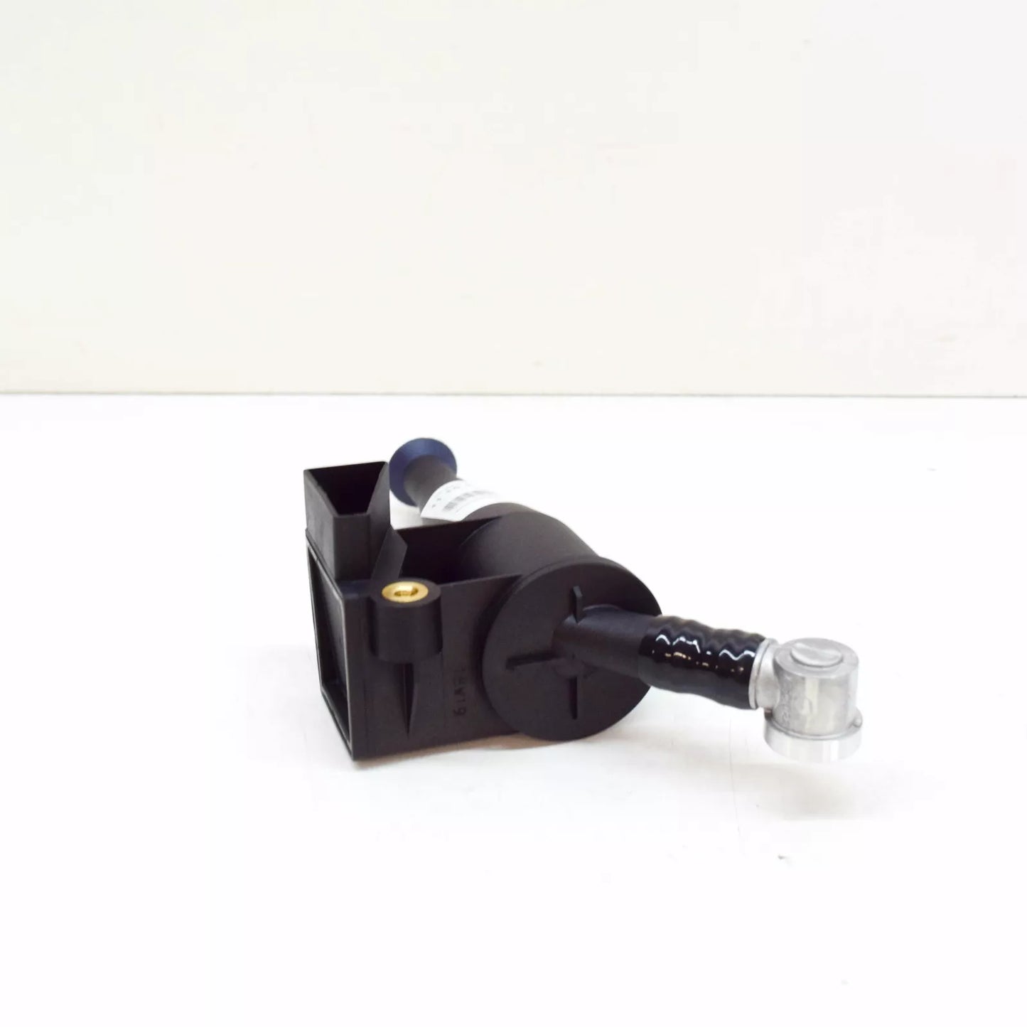 NEW BMW 7 E38 OIL SEPARATOR VALVE 11151705272 1705272 4.4 PETROL ORIGINAL