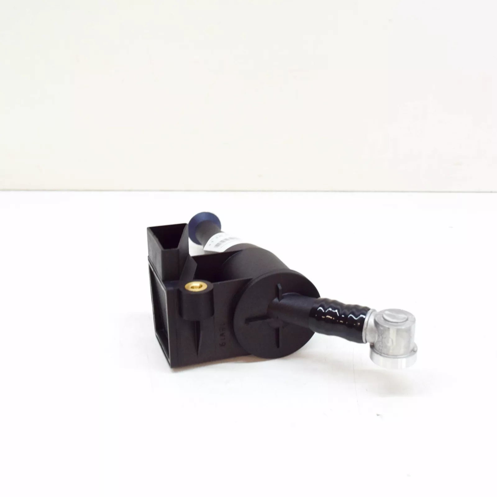 NEW BMW 7 E38 OIL SEPARATOR VALVE 11151705272 1705272 4.4 PETROL ORIGINAL