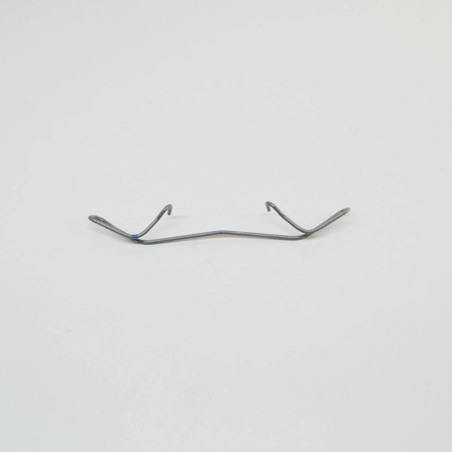 NEW AUDI Q3 8U FRONT BRAKE CALIPER RETAINING SPRING 5N0615269 ORIGINAL