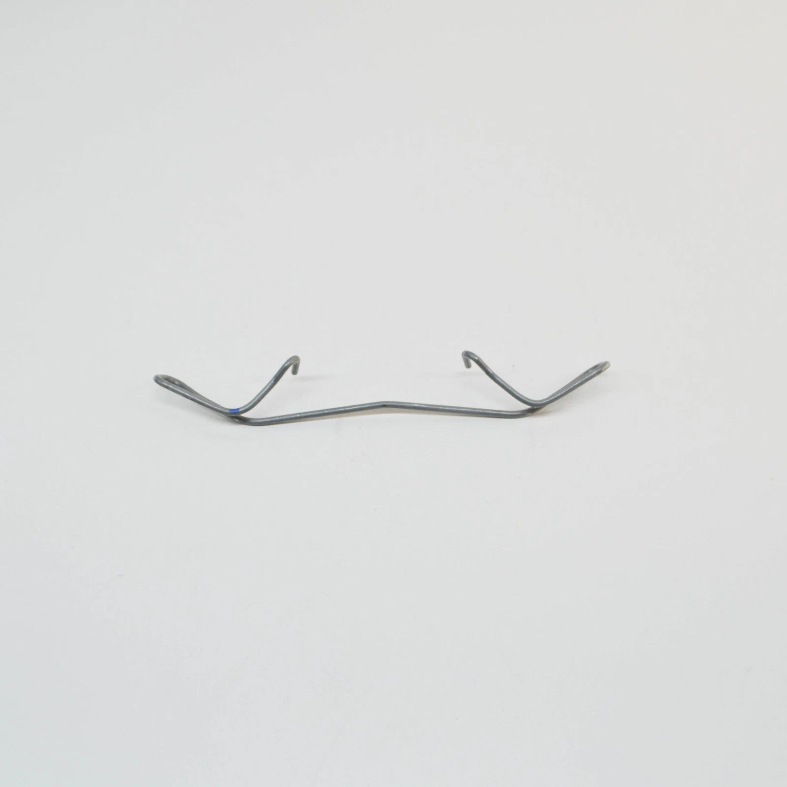 NEW AUDI Q3 8U FRONT BRAKE CALIPER RETAINING SPRING 5N0615269 ORIGINAL