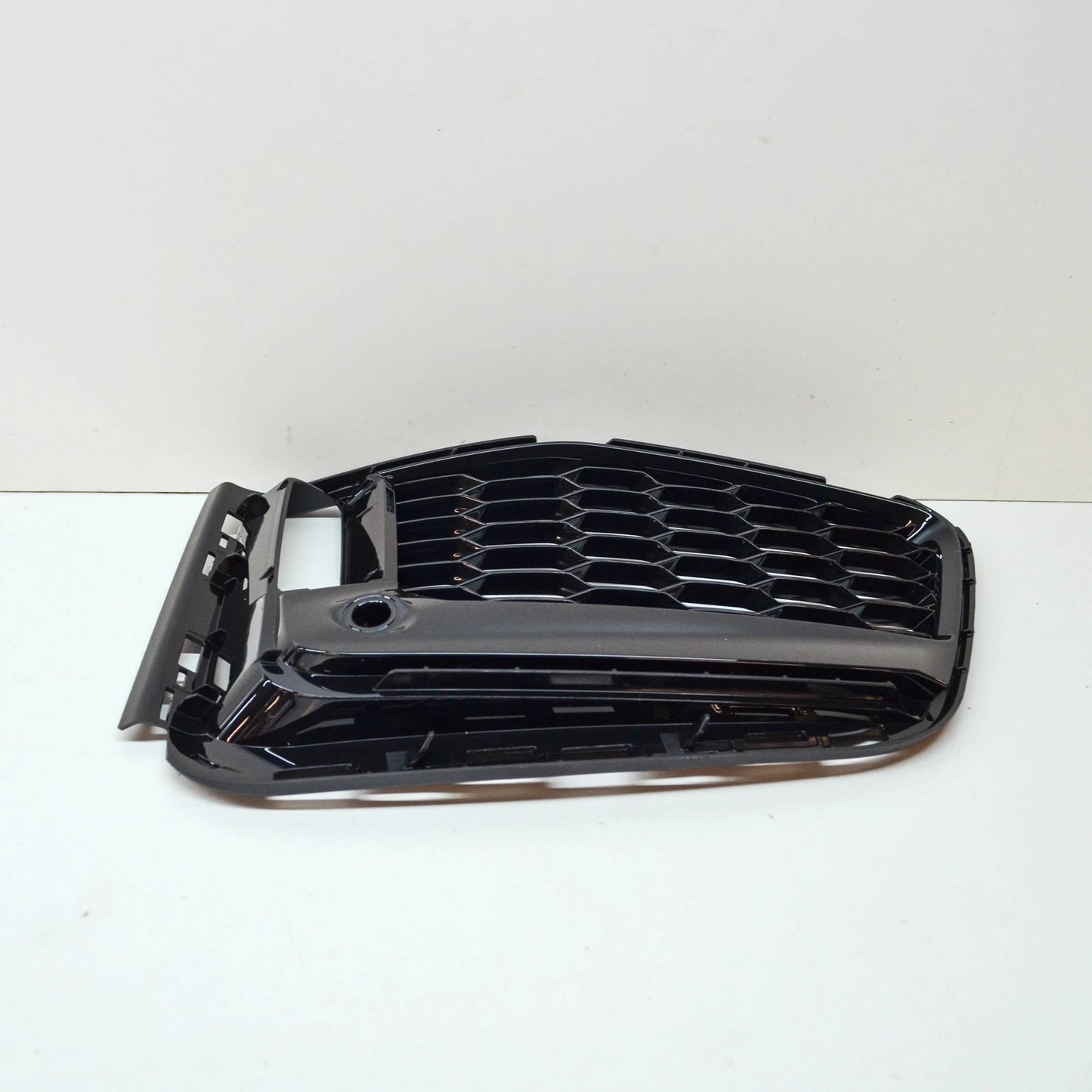 NEW BMW 7 G11 G12 M FRONT LEFT OPEN AIR INTAKE GRILLE 51118074001 ORIGINAL