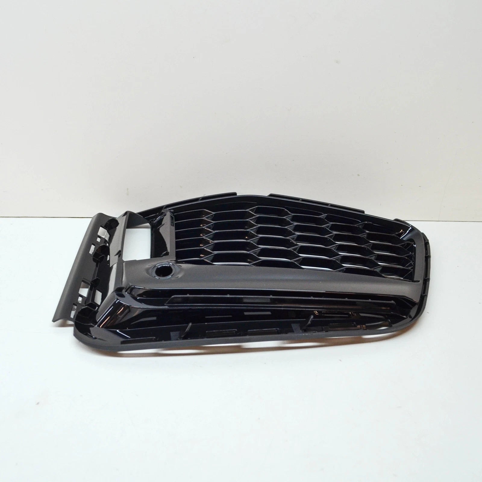 NEW BMW 7 G11 G12 M FRONT LEFT OPEN AIR INTAKE GRILLE 51118074001 ORIGINAL