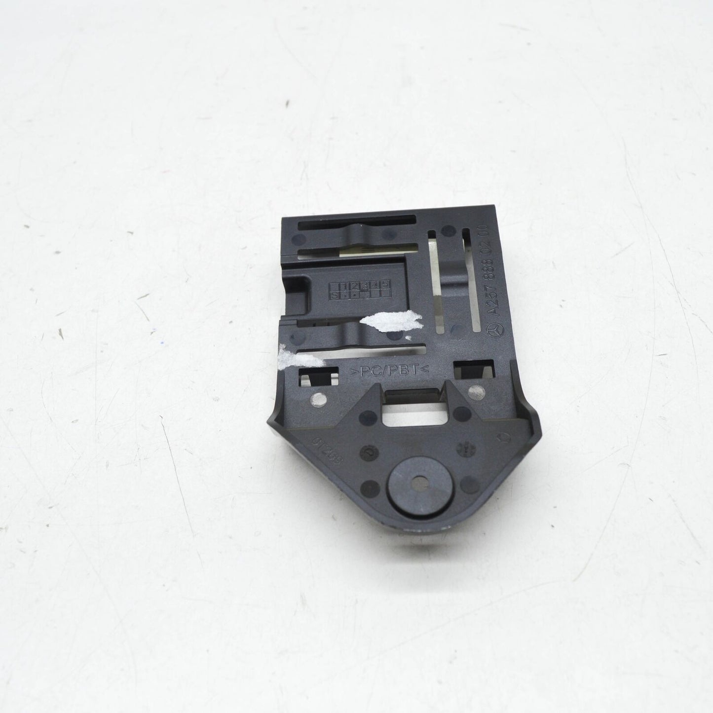 NEW MB CLS C257 FRONT COLLISION WARNING SYSTEM BRACKET A2578880200 ORIGINAL