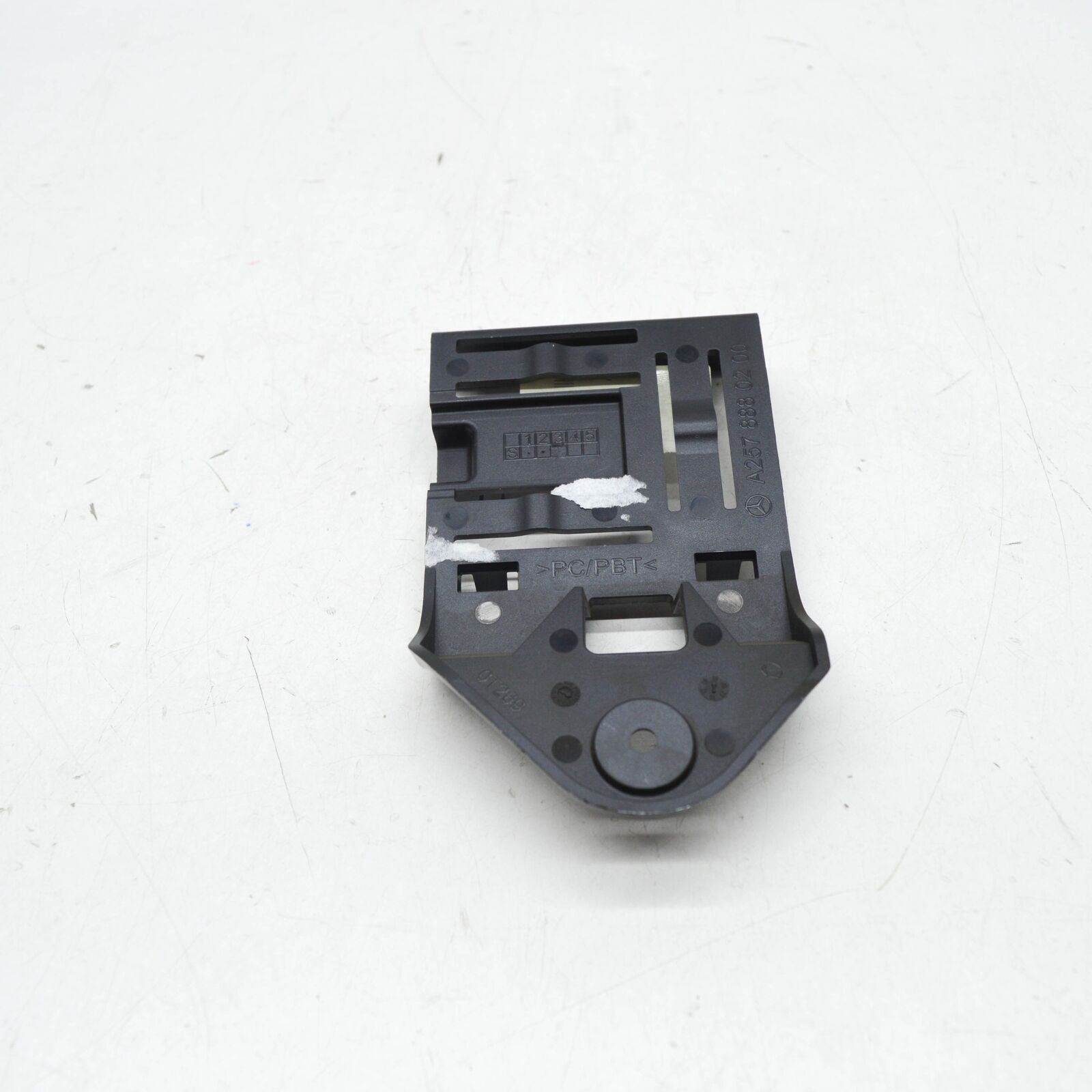 NEW MB CLS C257 FRONT COLLISION WARNING SYSTEM BRACKET A2578880200 ORIGINAL