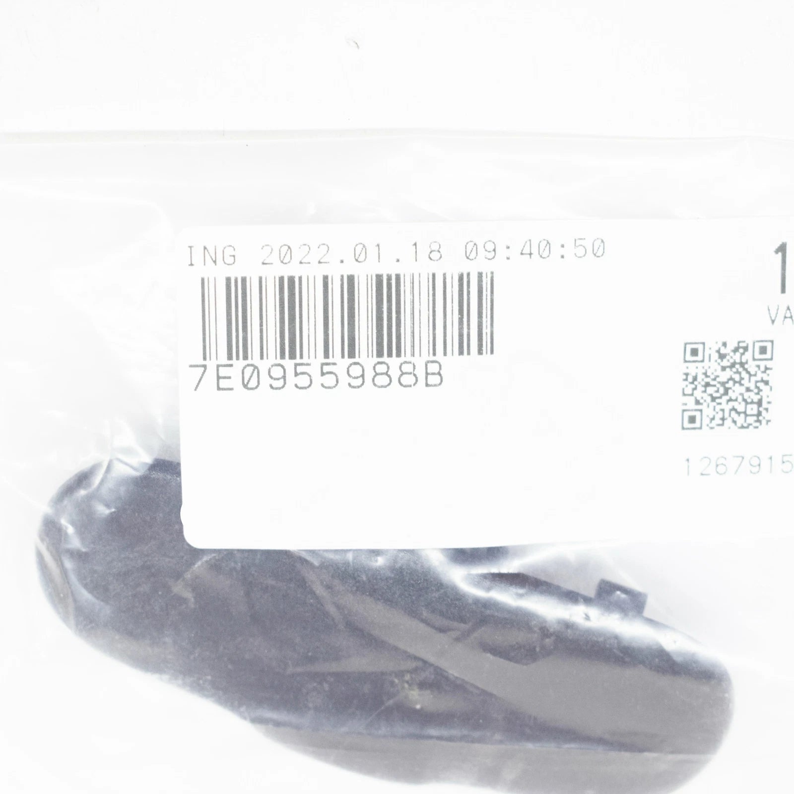 NEW VW MULTIVAN T6 WINDSCREEN RIGHT WATER JET 7E0955988B ORIGINAL