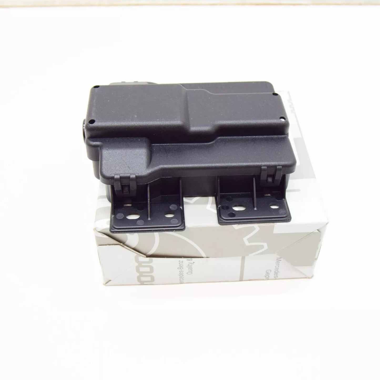NEW MERCEDES-BENZ GLE W167 PYROFUSE FUSE BOX A0005404716 ORIGINAL