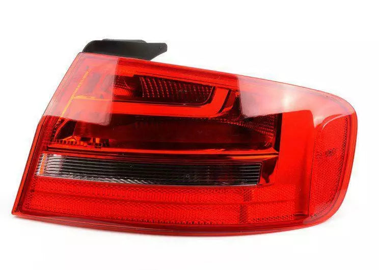 NEW AUDI A4 B8 REAR RIGHT TAILLIGHT 8K5945096AB ORIGINAL