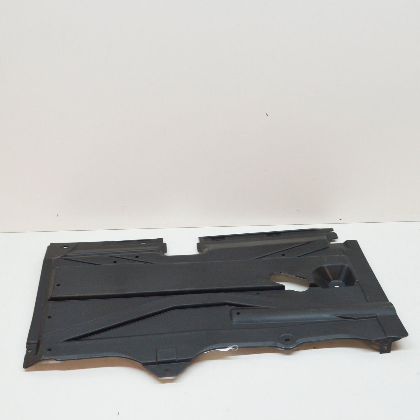 new bmw 5 e39 left lower body cover 51718176757 8176757 original