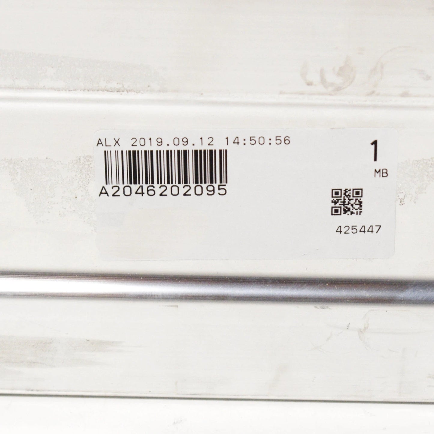 NEW MB C W204 AMG FRONT BUMPER RIGHT SHOCK IMPACT ABSORBER A2046202095 ORIGINAL