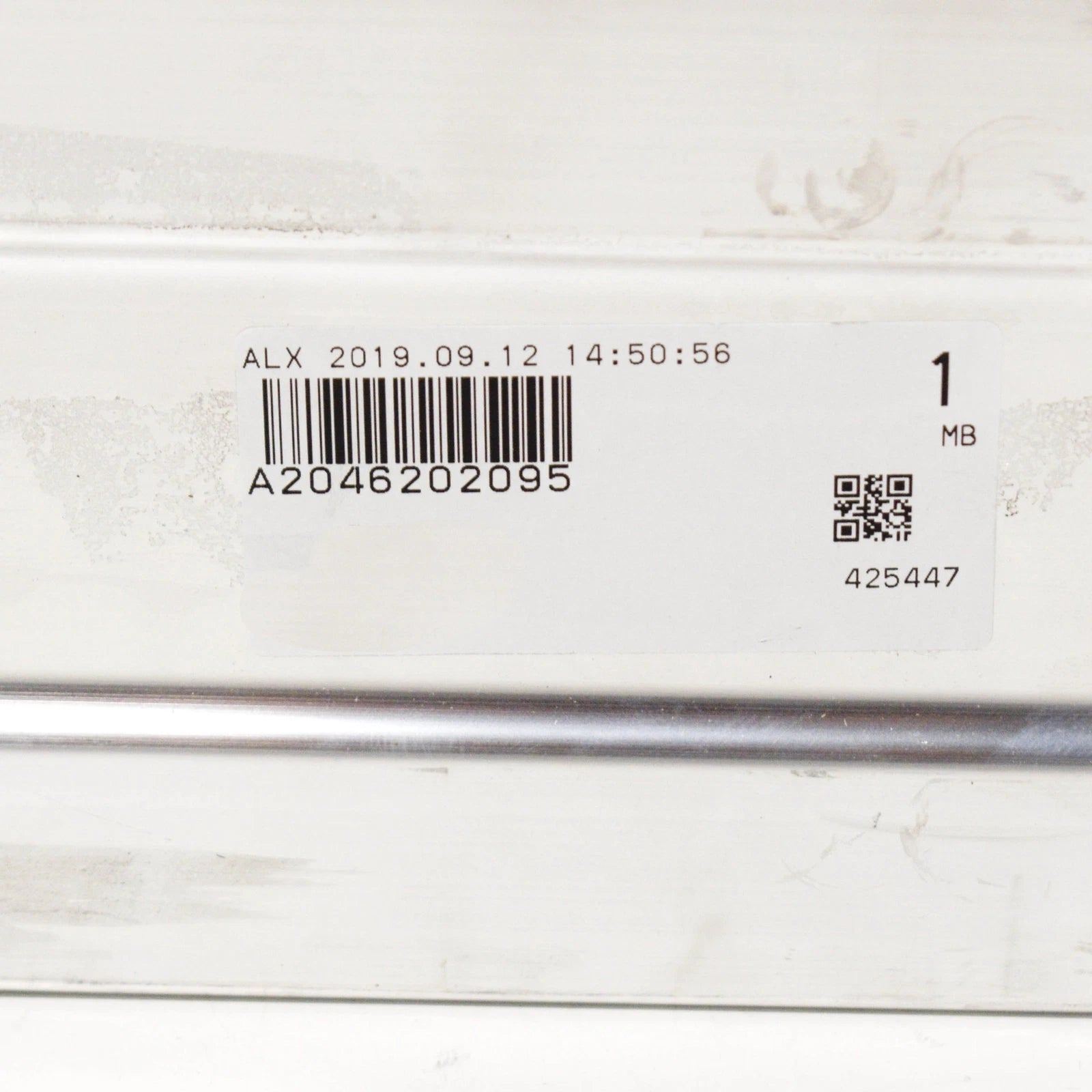 NEW MB C W204 AMG FRONT BUMPER RIGHT SHOCK IMPACT ABSORBER A2046202095 ORIGINAL