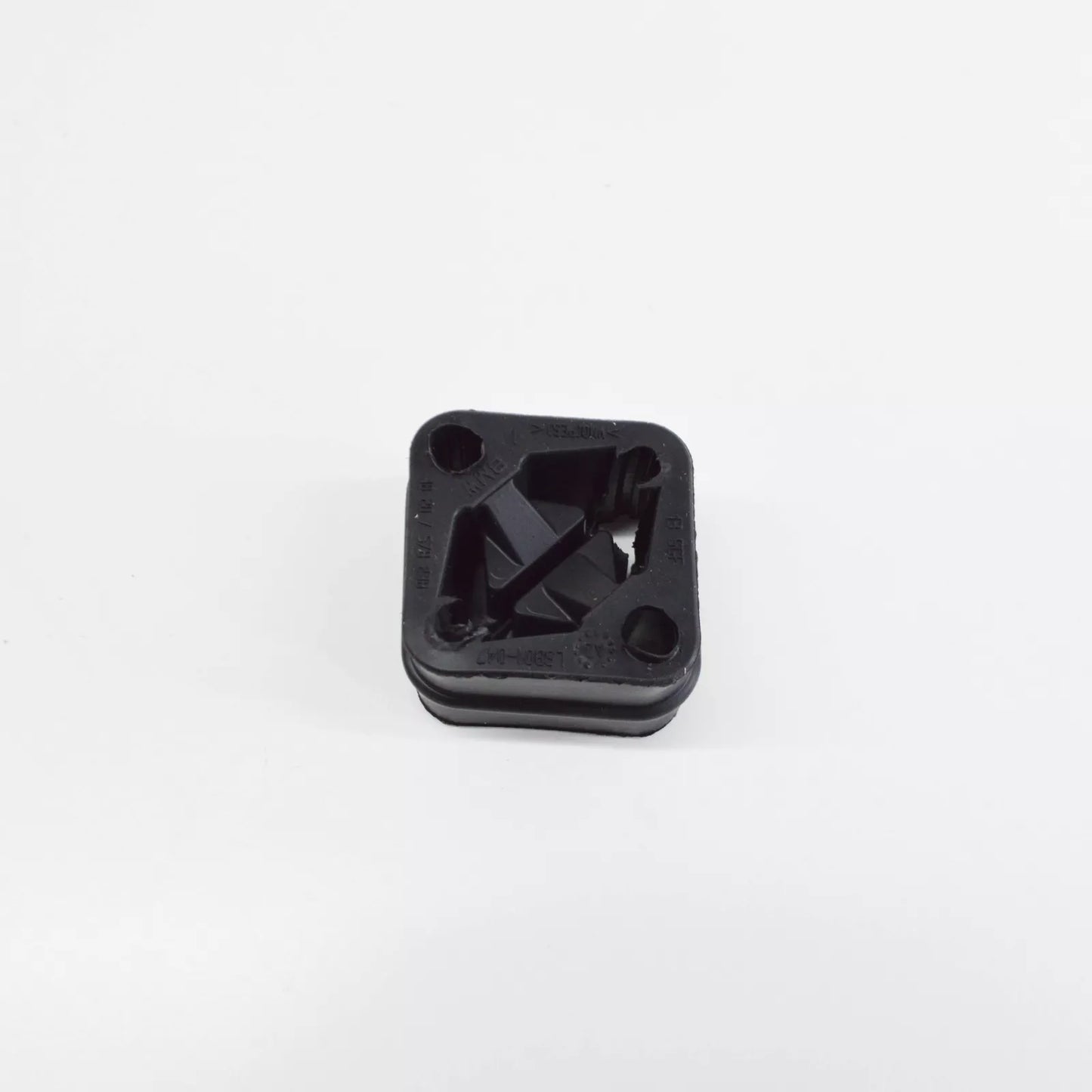 NEW BMW 1 E81 REAR EXHAUST SYSTEM RUBBER MOUNTING 18207578238 ORIGINAL