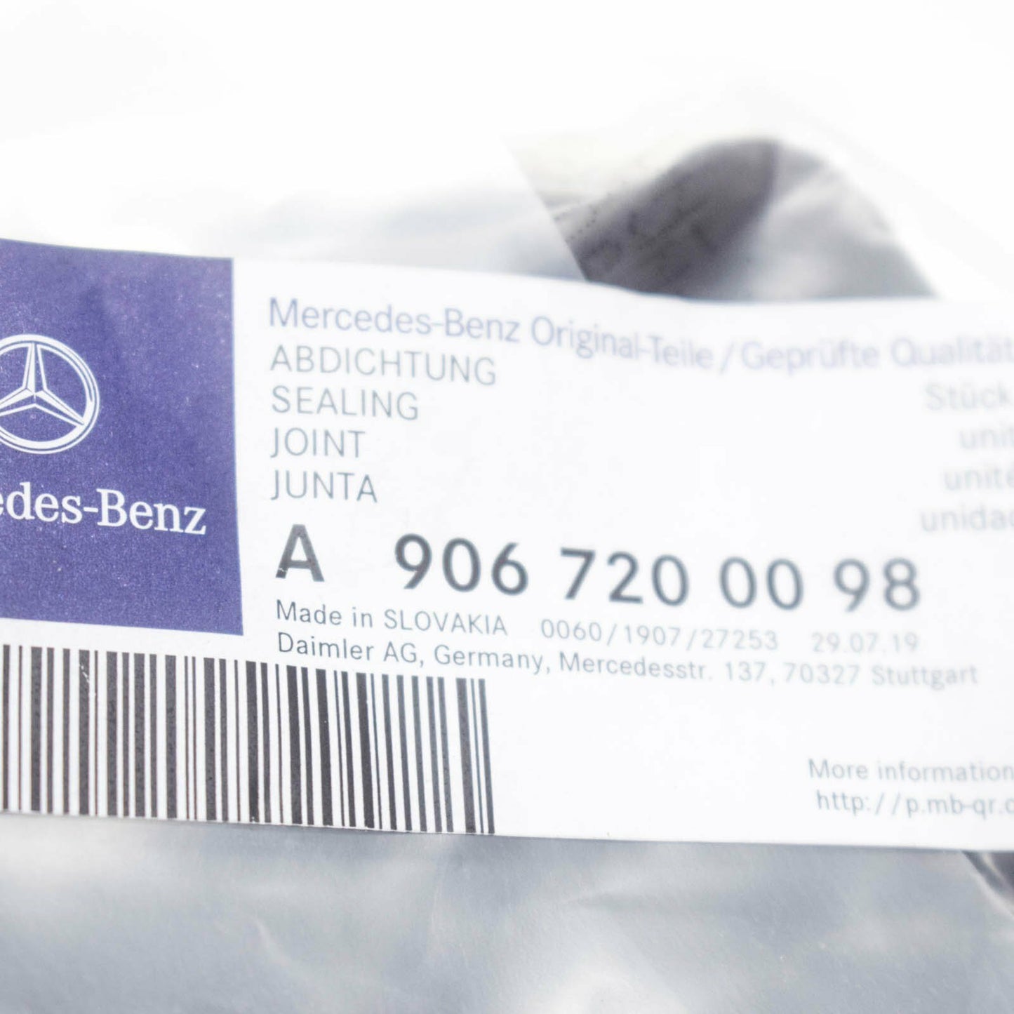 new mercedes-benz sprinter 906 front door check seal a9067200098 original