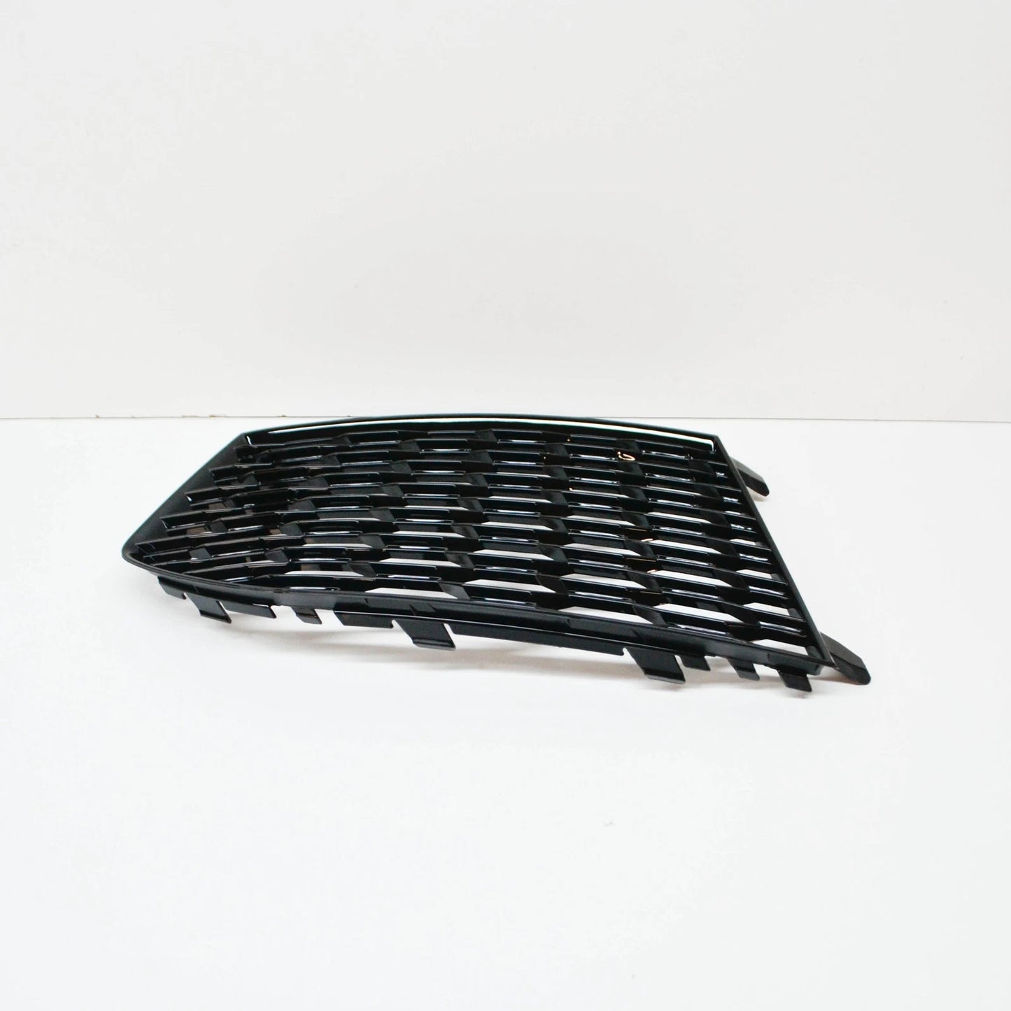 NEW AUDI RSQ3 8U FRONT BUMPER LEFT GRILLE 8U0807681GT94 2016