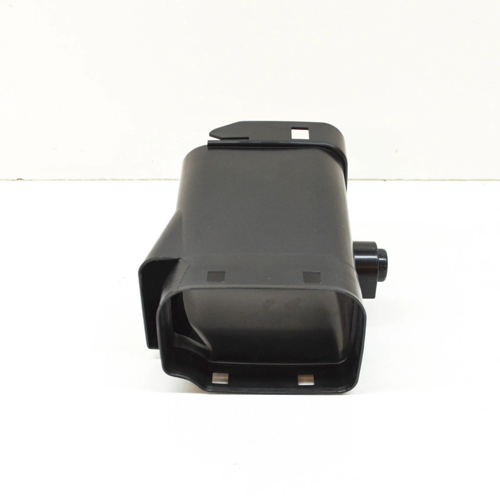 NEW BMW M5 F90 LEFT CENTER AIR INTAKE TUBE DUCT 13717856826 ORIGINAL