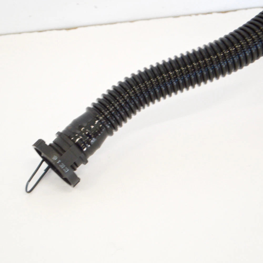 NEW VOLKSWAGEN JETTA MK5 EMISSION CONNECTION HOSE 1K0131128D 2.0 PETROL ORIGINAL