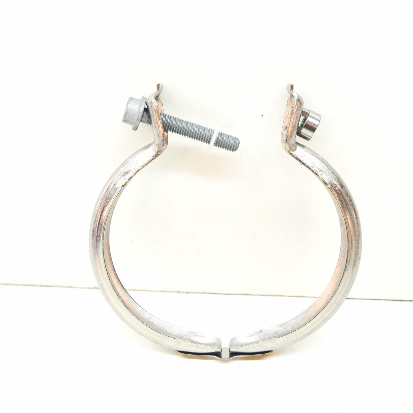 NEW VOLKSWAGEN ARTEON CATALYTIC CONVERTER EXHAUST CLAMP 5Q0253725G ORIGINAL