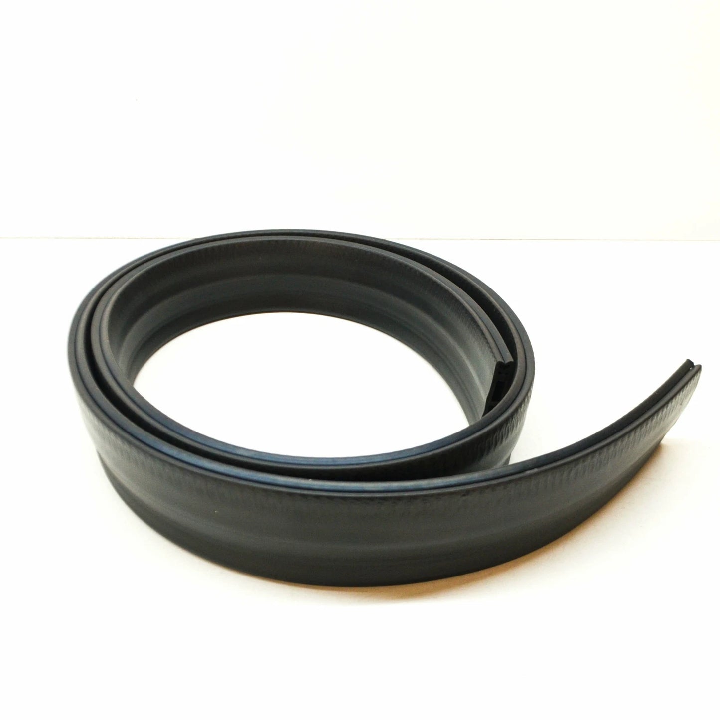 NEW MERCEDES-BENZ GLC X253 FRONT BONNET RUBBER SEAL A2538315900