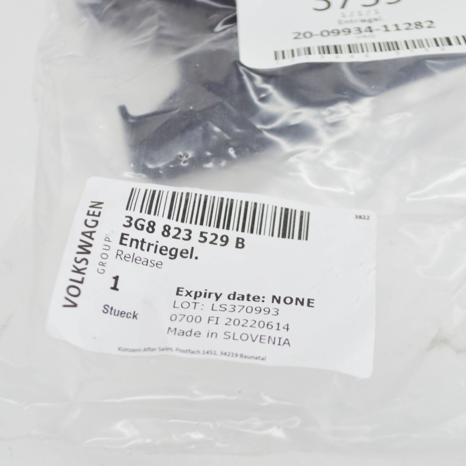 NEW VOLKSWAGEN ARTEON 3H7 HOOD RELEASE HANDLE BRACKET 3G8823529B ORIGINAL