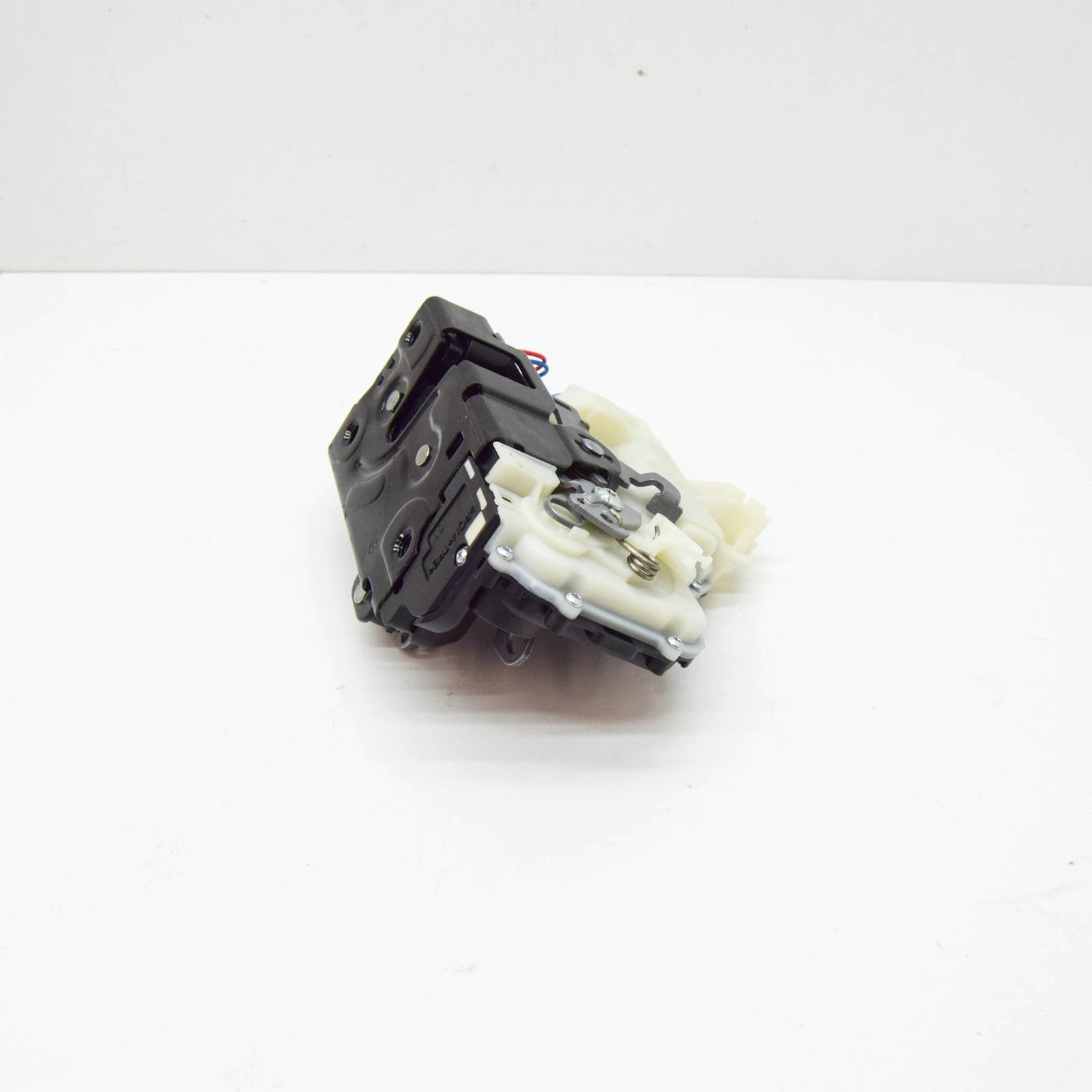 NEW VOLKSWAGEN TRANSPORTER T6 FRONT RIGHT DOOR LOCK LHD 7E1837016A ORIGINAL