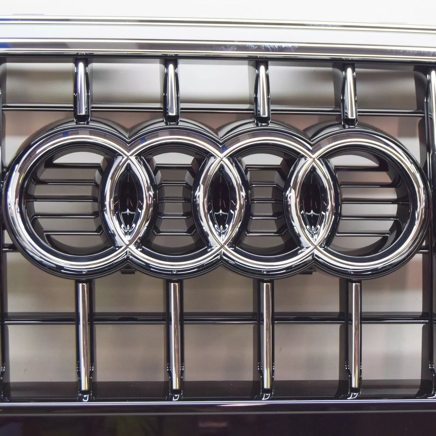 NEW AUDI Q5 8R RADIATOR GRILLE 8R0853651AB T94 8R0853651ABT94 ORIGINAL