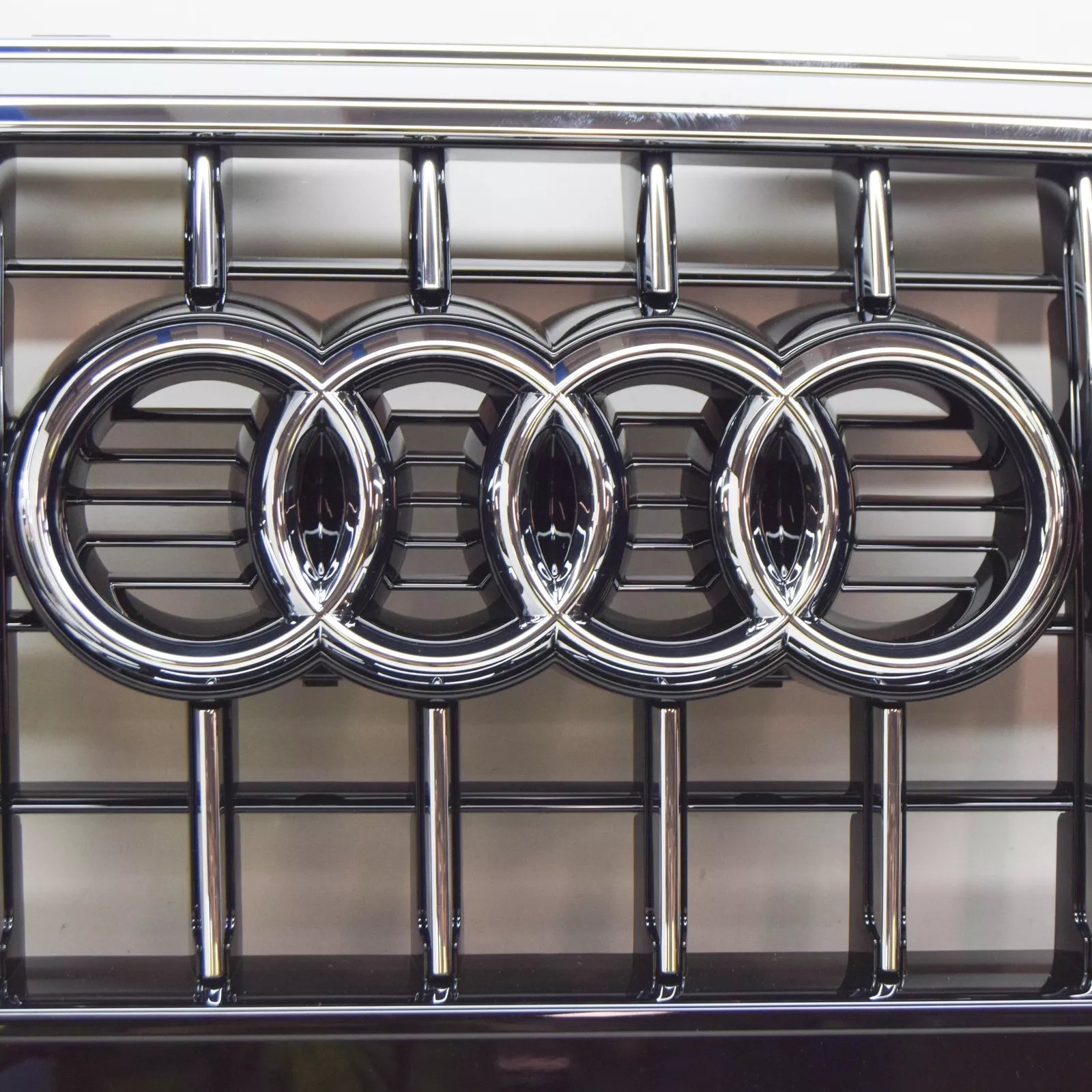 NEW AUDI Q5 8R RADIATOR GRILLE 8R0853651AB T94 8R0853651ABT94 ORIGINAL