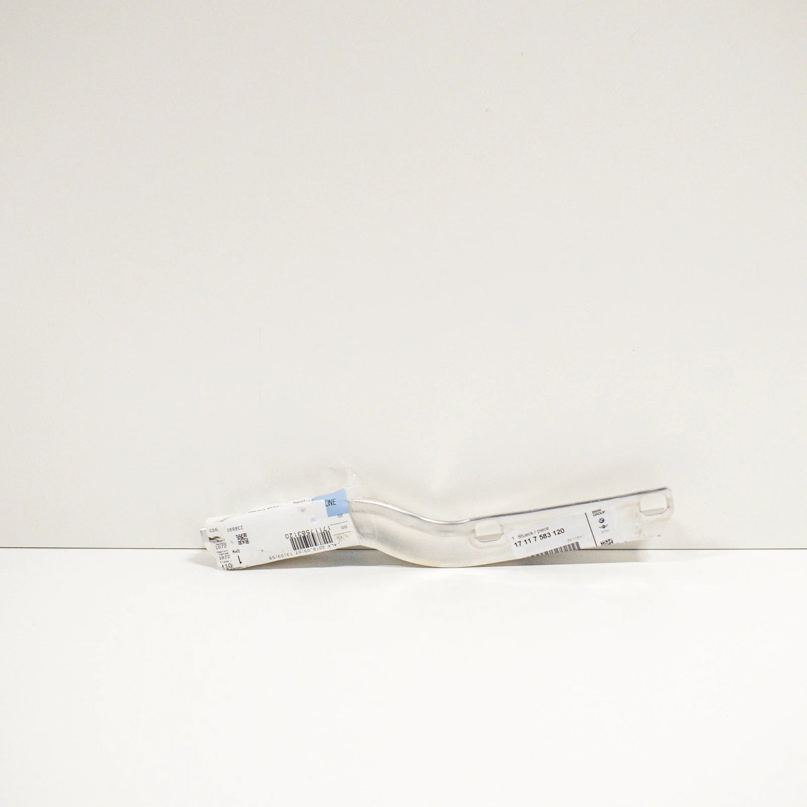 NEW BMW 5 F10 ENGINE OIL COOLER BRACKET RIGHT 17117583120 ORIGINAL