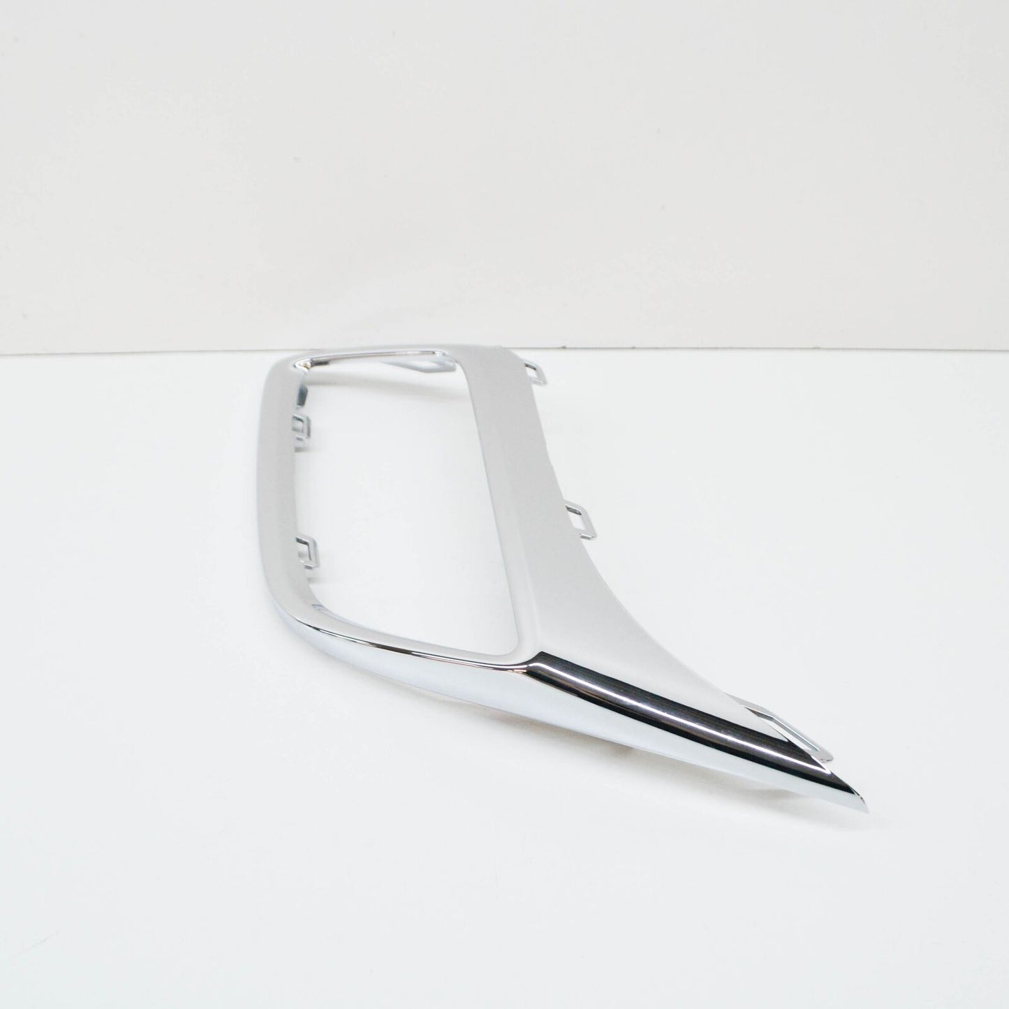 NEW VW TIGUAN AD MK2 REAR LEFT EXHAUST TAIL PIPE TRIM 5NA8078332ZZ ORIGINAL