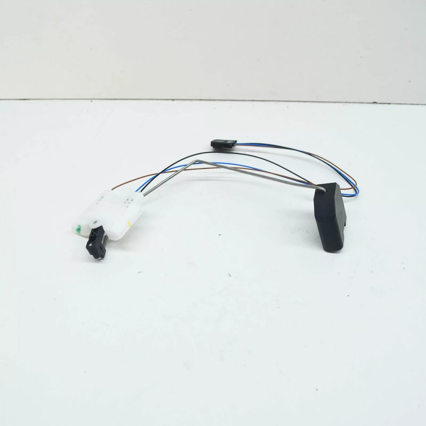 NEW AUDI A6 C7 FUEL GAUGE LEVEL SENSOR RIGHT SIDE 4G0919673B
