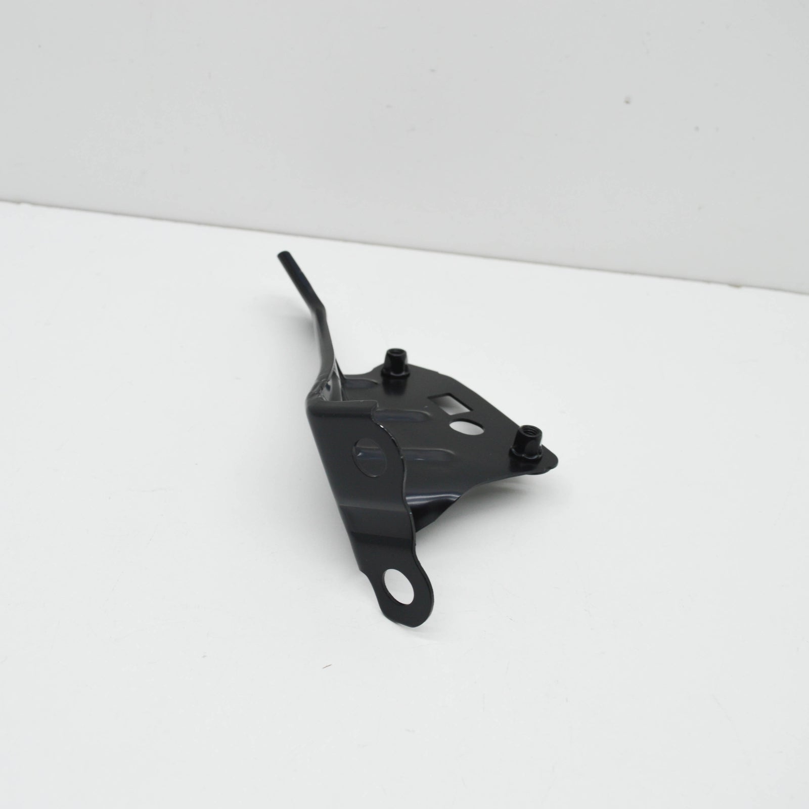 NEW VOLKSWAGEN GOLF MK8 CD FRONT LEFT FENDER HOLDER 5H0821135 ORIGINAL