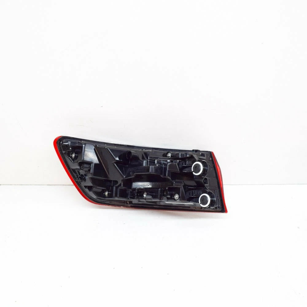 NEW AUDI A4 B9 SALOON REAR RIGHT TAILLIGHT 8W5945092AC 2020 ORIGINAL