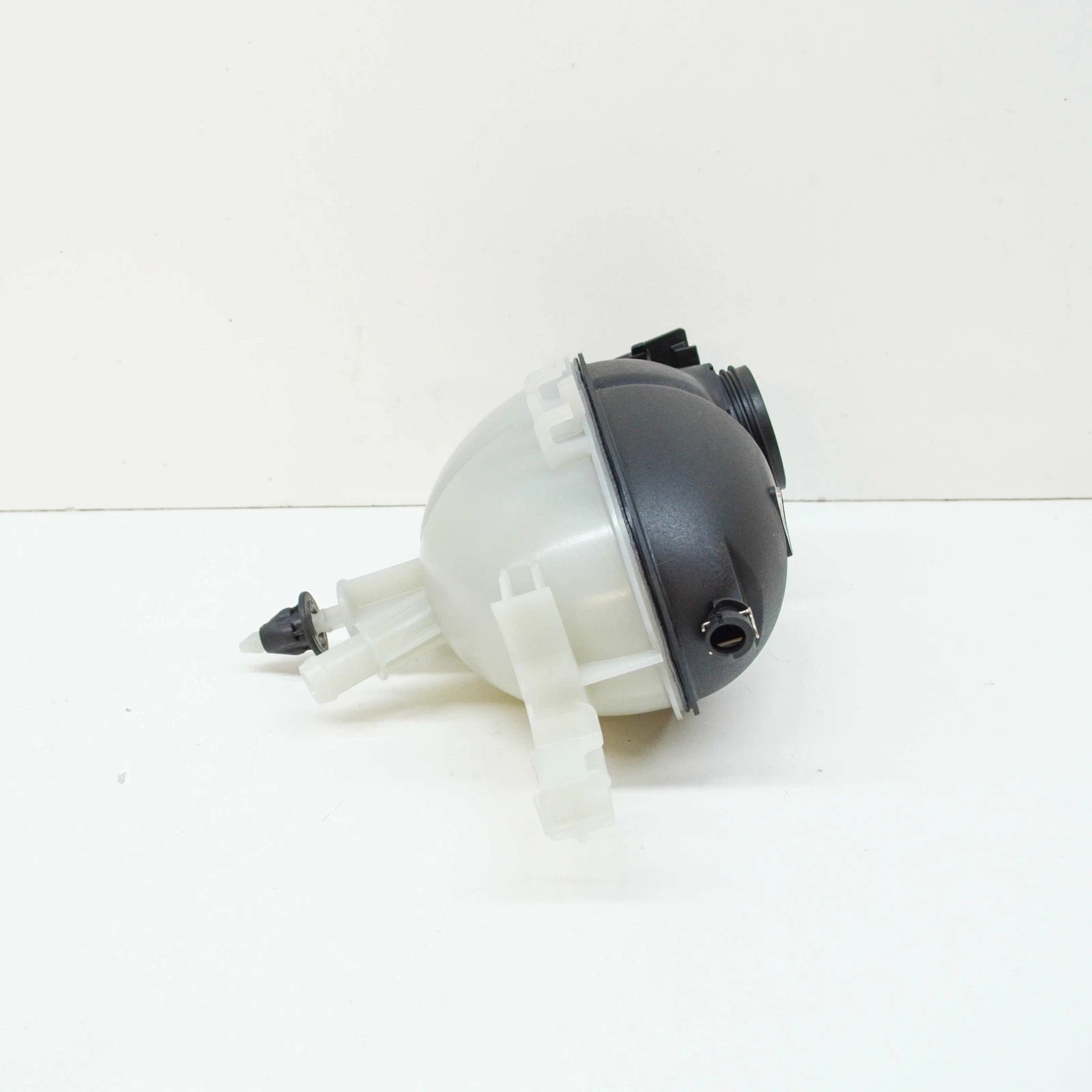 NEW MERCEDES-BENZ GLK-CLASS X204 EXPANSION TANK A2045000749