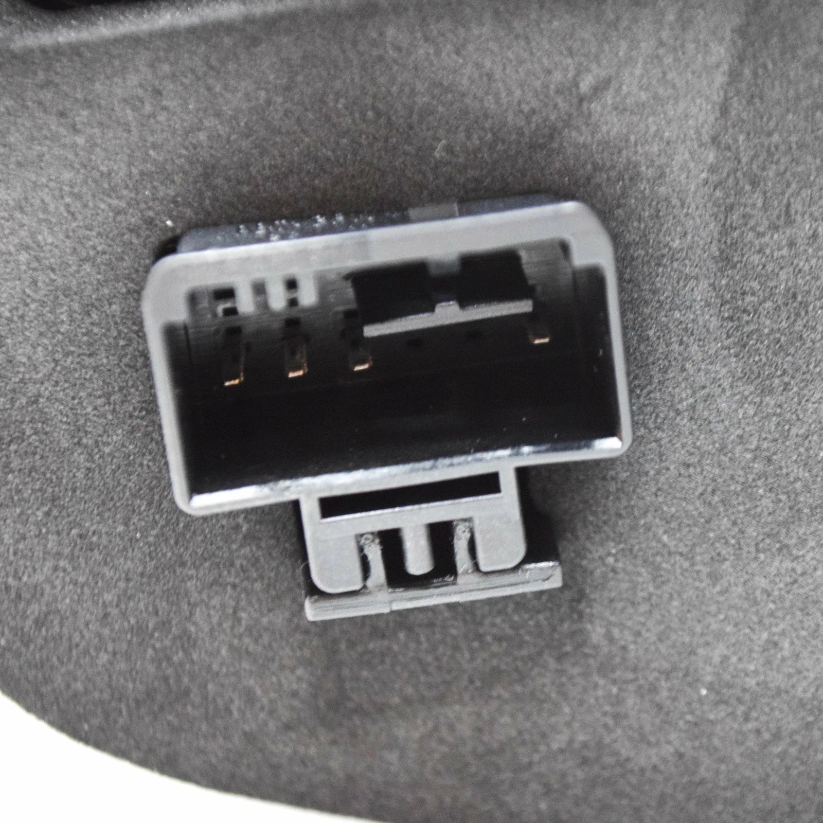 NEW VW TOURAN 5T REAR LEFT OUTER LED TAILLIGHT 5TA945207A ORIGINAL