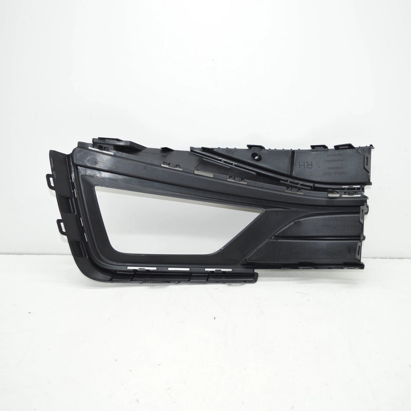 NEW VW POLO AW FRONT RIGHT FOG LIGHT AIR VENT GRILLE 2G0853666E9B9