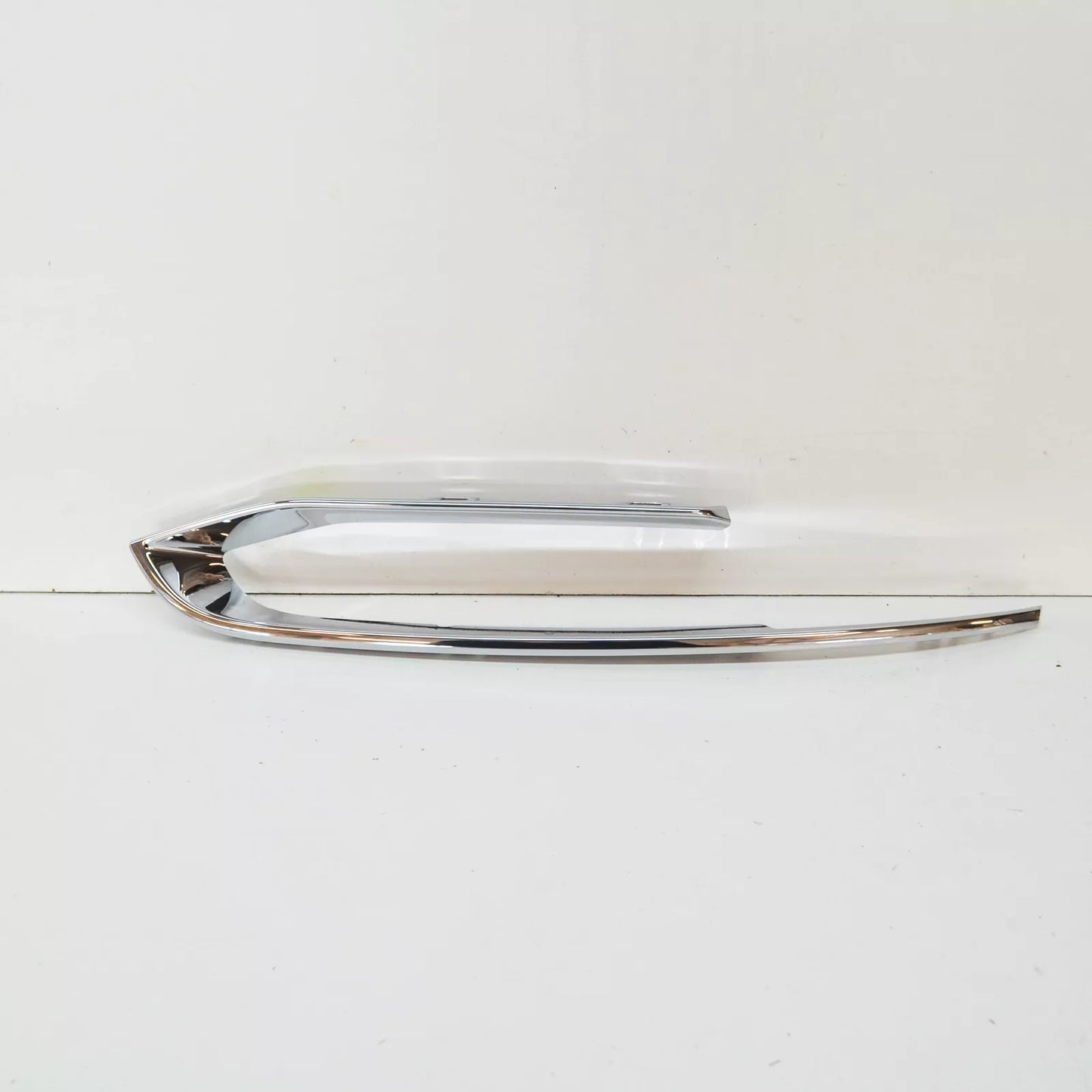 NEW BMW 5 F10 FRONT BUMPER MOLDING RIGHT 51117331770 2016 ORIGINAL