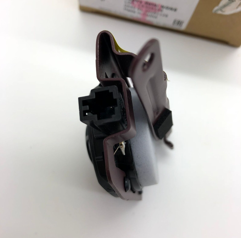 NEW AUDI A5 F5 SPEAKER AUDIO TWEETER 8W7035400D ORIGINAL