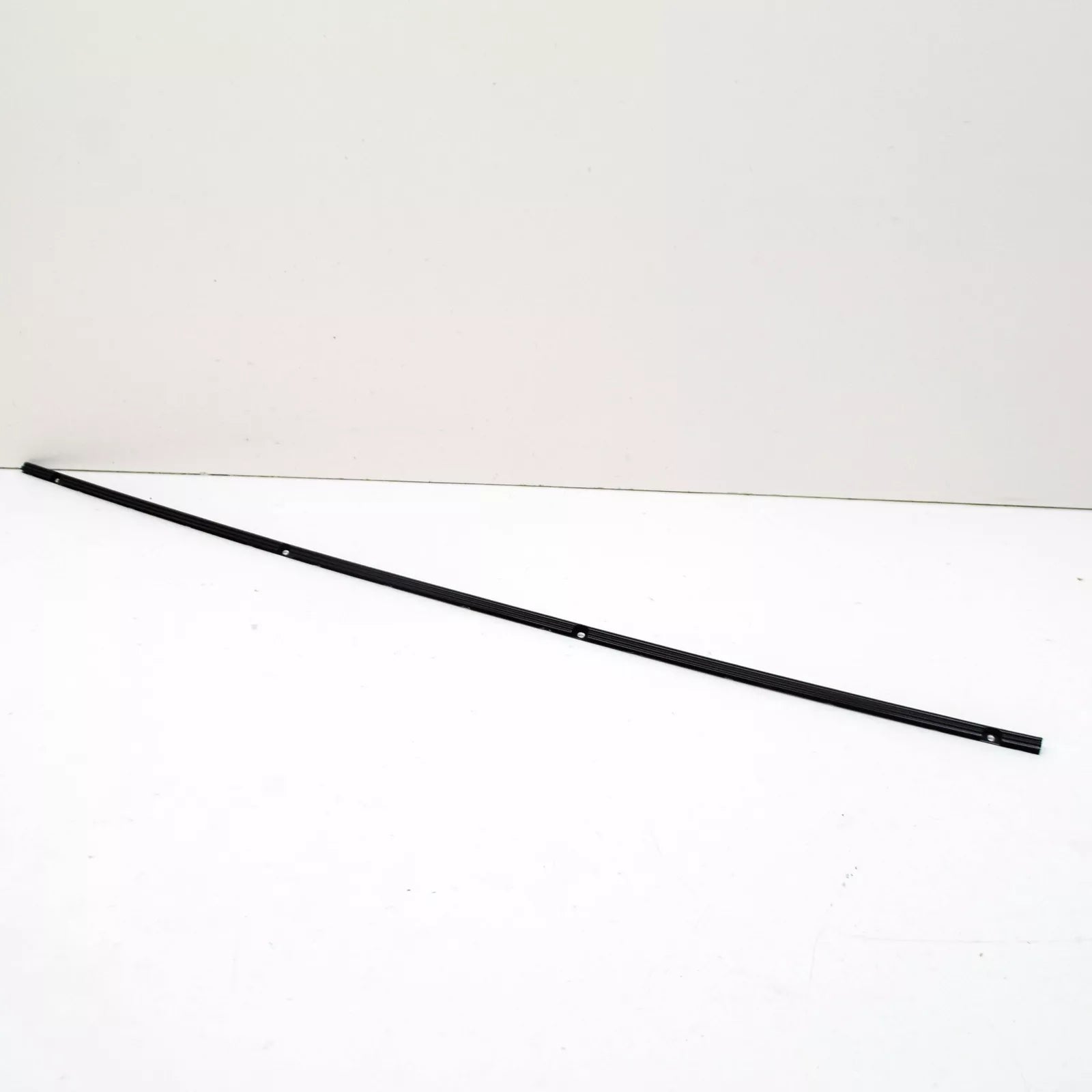 NEW VOLKSWAGEN ARTEON 3H7 FRONT WINDSHIELD LEFT VERTICAL TRIM 3G8854541