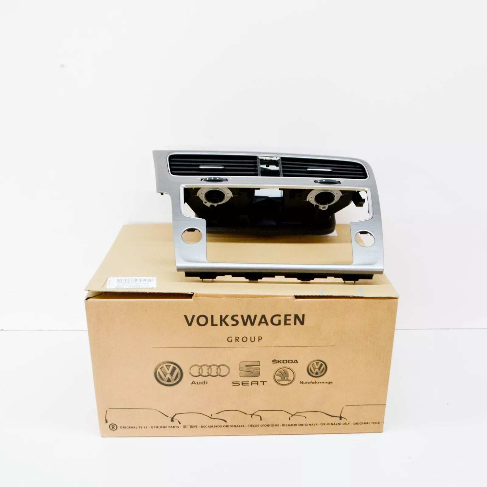 NEW VW GOLF MK7 CENTRE FRESH AIR VENT LHD 5G1819728AFDMD ORIGINAL