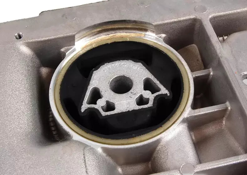 NEW AUDI A3 8P ENGINE MOUNTING ASSEMBLY CARRIER 1K0199313AL ORIGINAL