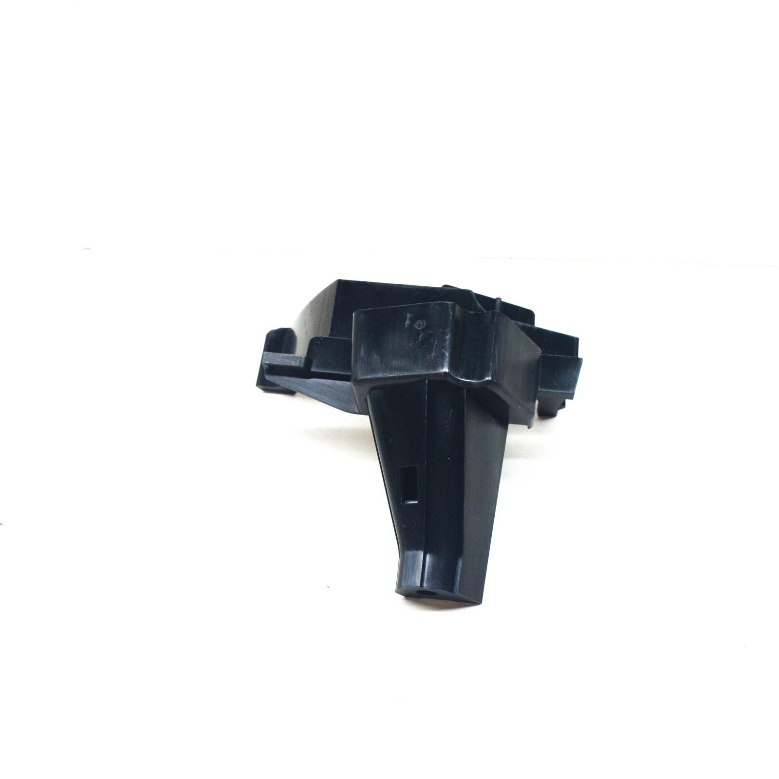 NEW MB E COUPE C207 LEFT OIL COOLER CONNECTOR HOUSING PLUG A2075400181 ORIGINAL