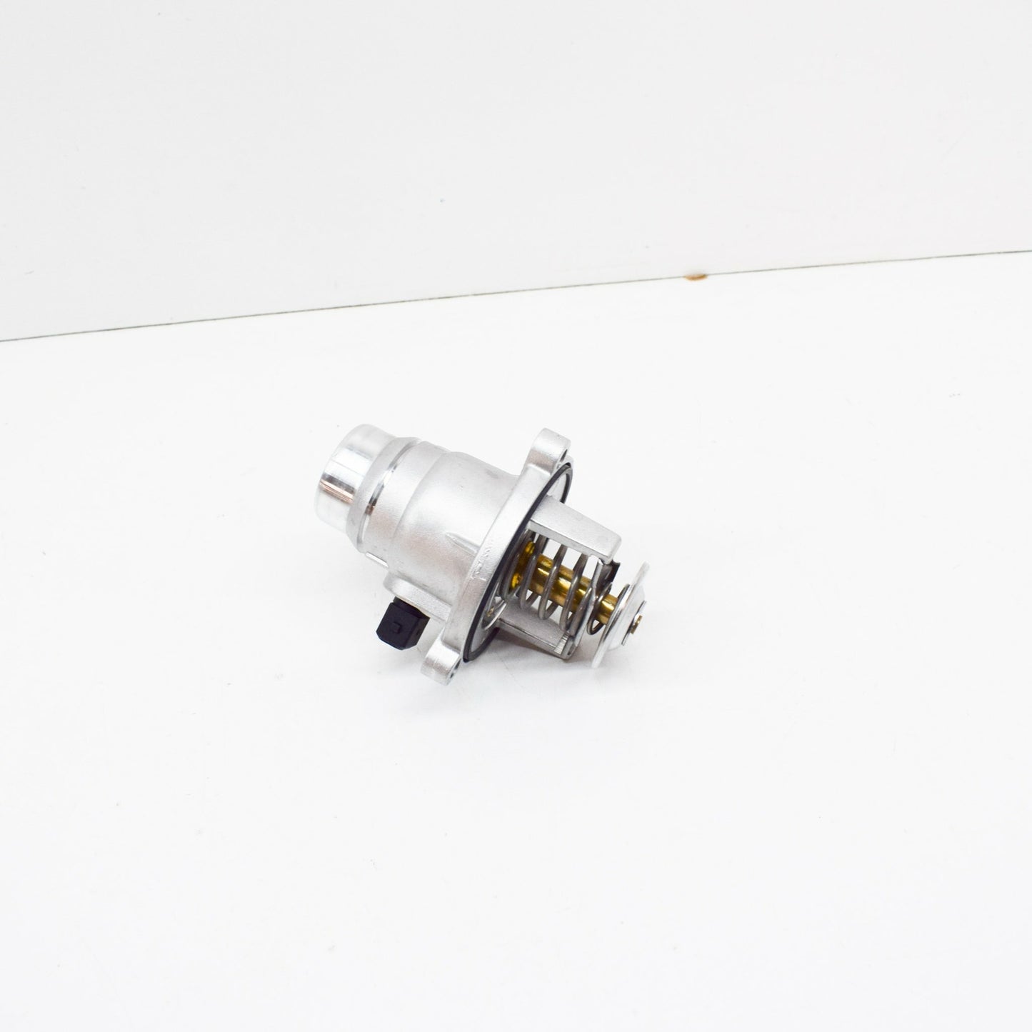 new bmw 7 e65 thermostat 11537586885 7586885 4.8 petrol 264kw original