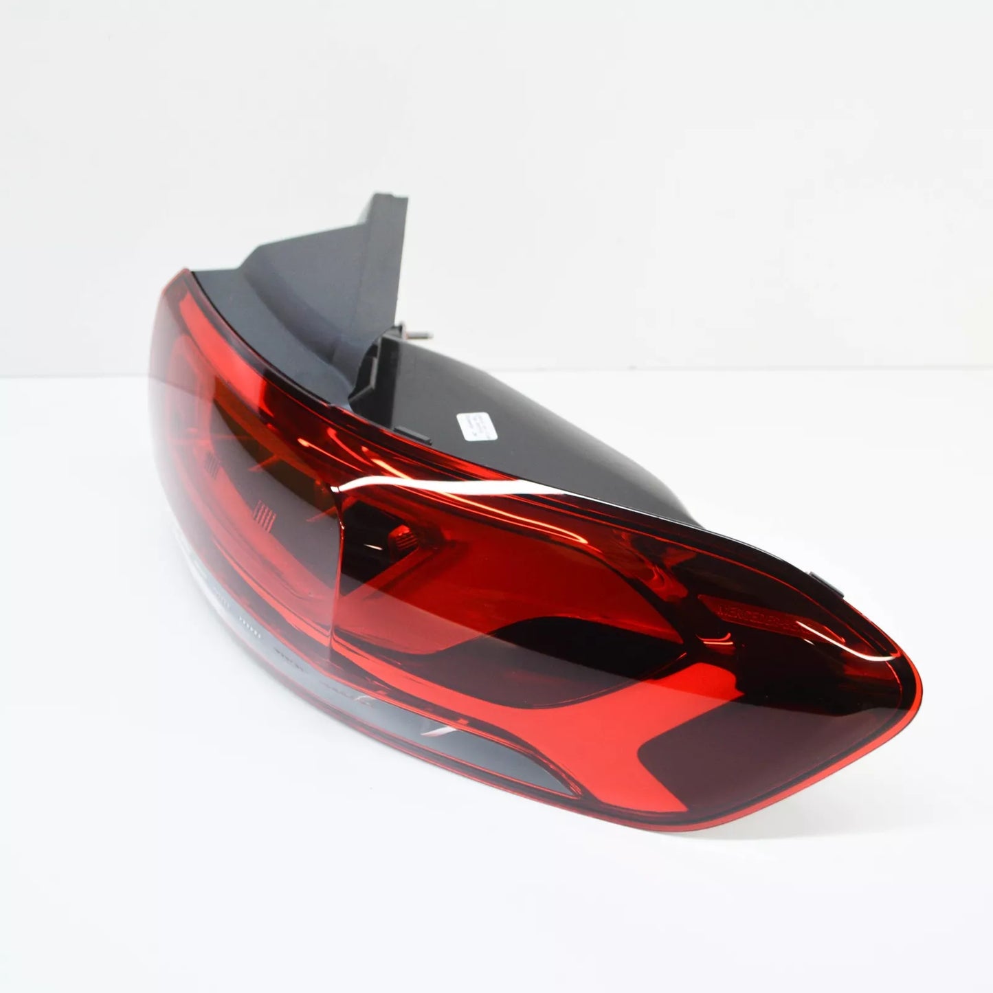 NEW MERCEDES-BENZ GLB X247 REAR RIGHT OUTER TAILLIGHT A2479066804 ORIGINAL