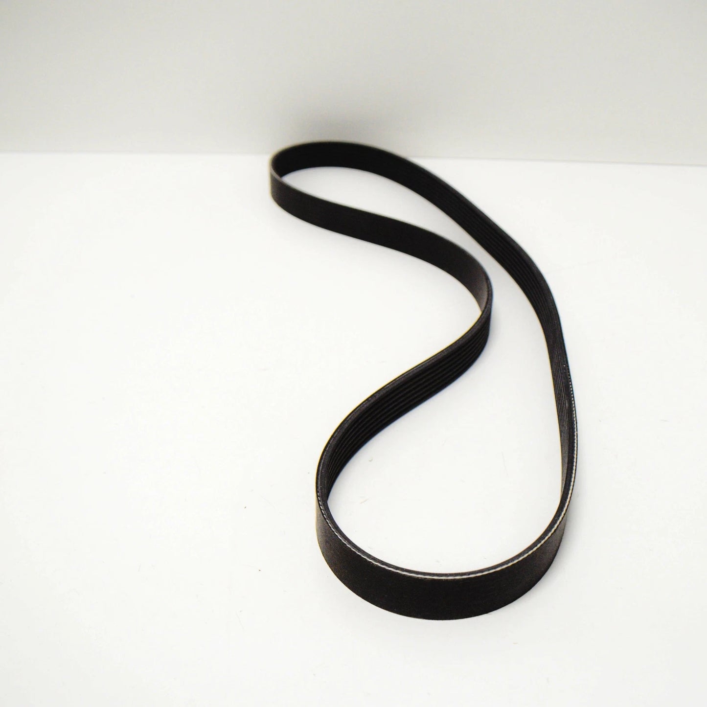 NEW AUDI A4 B8 3.0 PETROL A/C SERPENTINE BELT 06E903137AB 2013