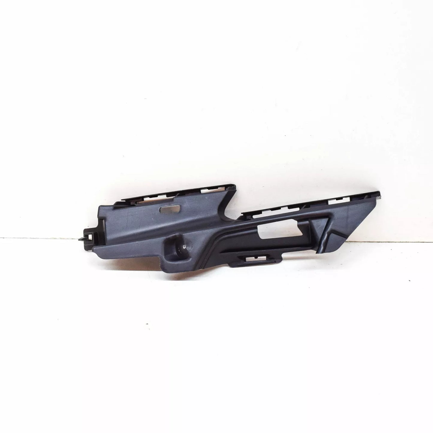 NEW AUDI A3 8V FRONT BUMPER LEFT CLOSING ELEMENT 8V3807319