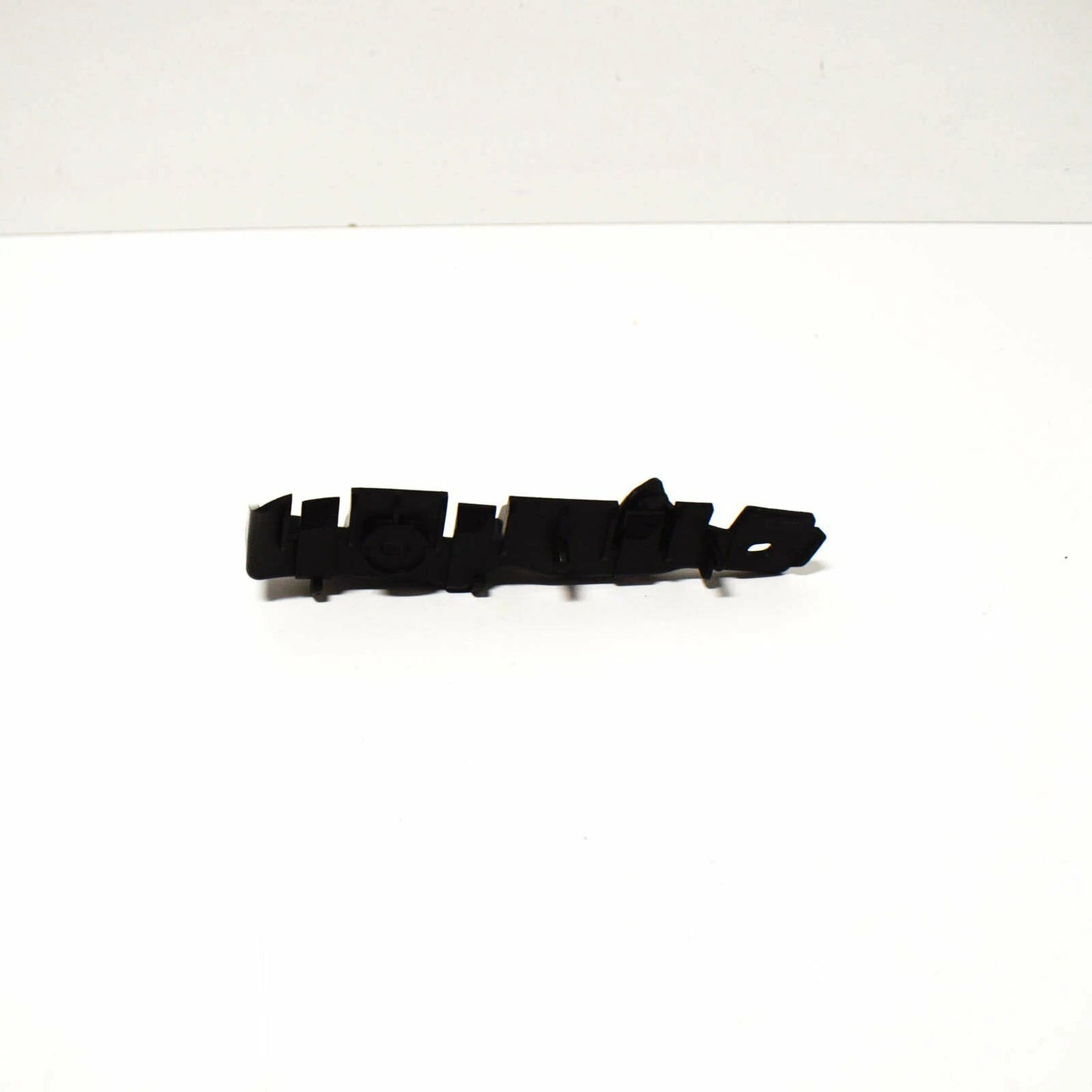 NEW AUDI A3 8P FRONT BUMPER RIGHT SUPPORT BRACKET 8P0807184B ORIGINAL